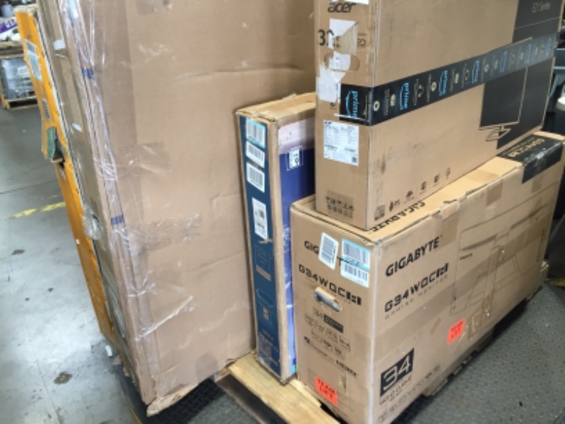 Photo 3 of MIXED PALLET OF DAMAGED TVS AND MONITORS**MIXED SIZES**NO REFUNDS**