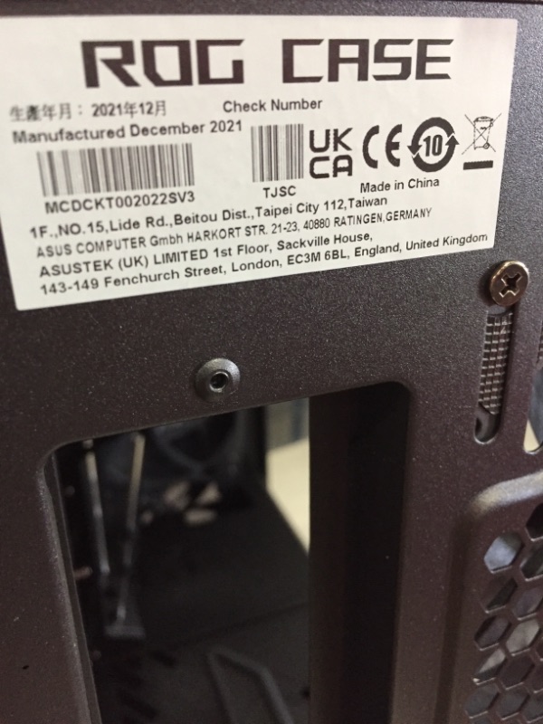 Photo 1 of Asus ROG Strix Helios GX601 RGB Mid-Tower Computer Case for up to EATX Motherboards with USB 3.1 Front Panel, Smoked Tempered Glass, Brushed Aluminum and Steel Construction, and Four Case Fans, Black
