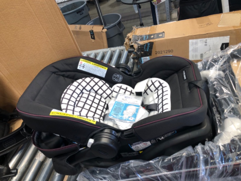 Photo 2 of Graco Modes Element Travel System, Multicolor
