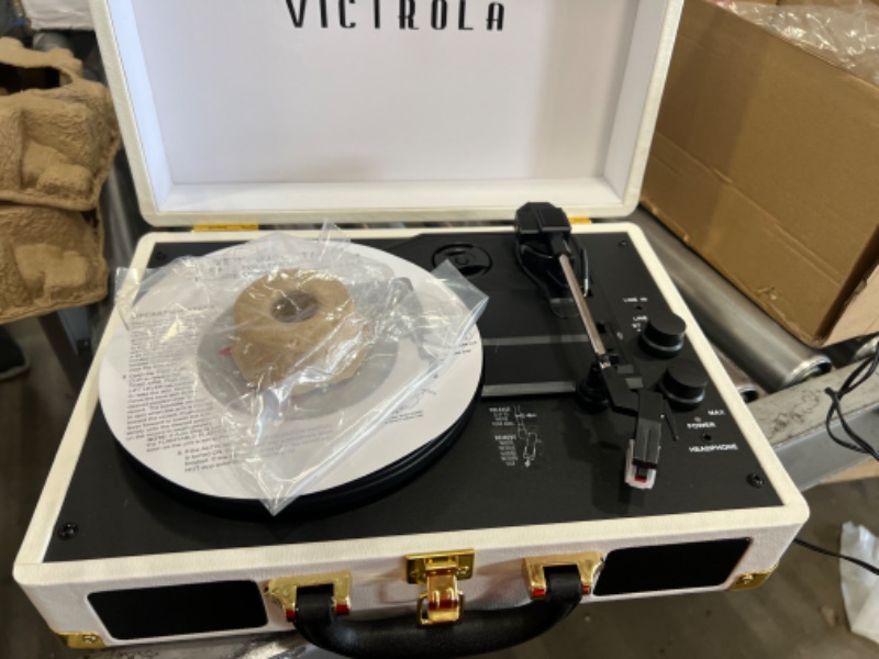 Photo 3 of **NOT FUNCTIONAL // PARTS ONLY!! Victrola Vintage 3-Speed Bluetooth Portable Suitcase Record Player with Built-in Speakers | Upgraded Turntable Audio Sound| Includes Extra Stylus | White (VSC-550BT-WH)
