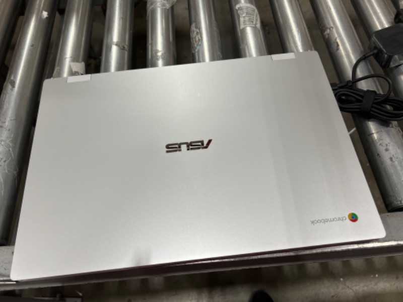 Photo 8 of ASUS - 17.3" Chromebook - Intel Celeron N4500 - 4GB Memory - 32GB eMMC - Transparent Silver
