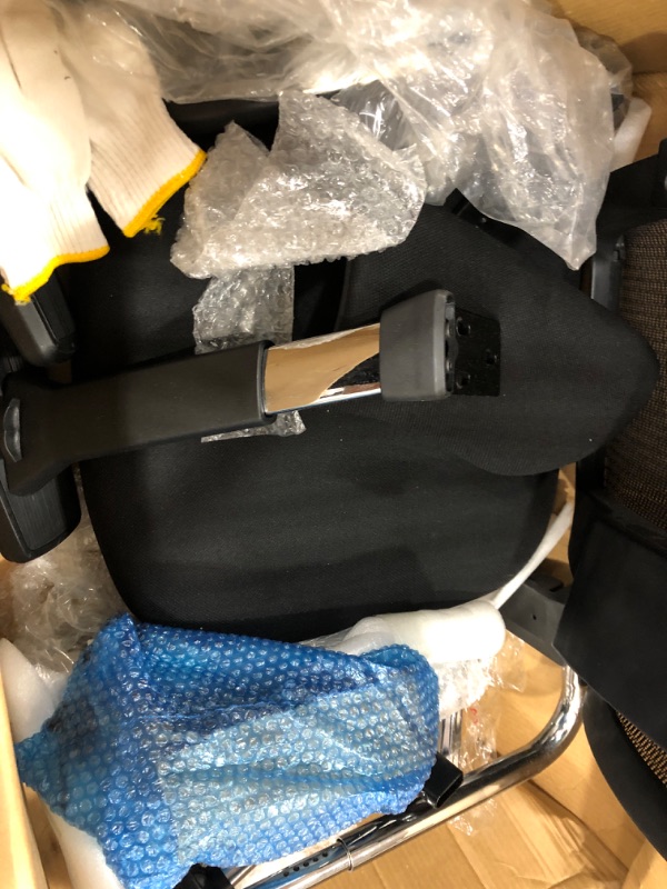 Photo 1 of MISSING COMPONENTS*
BLACK OFFICE CHAIR