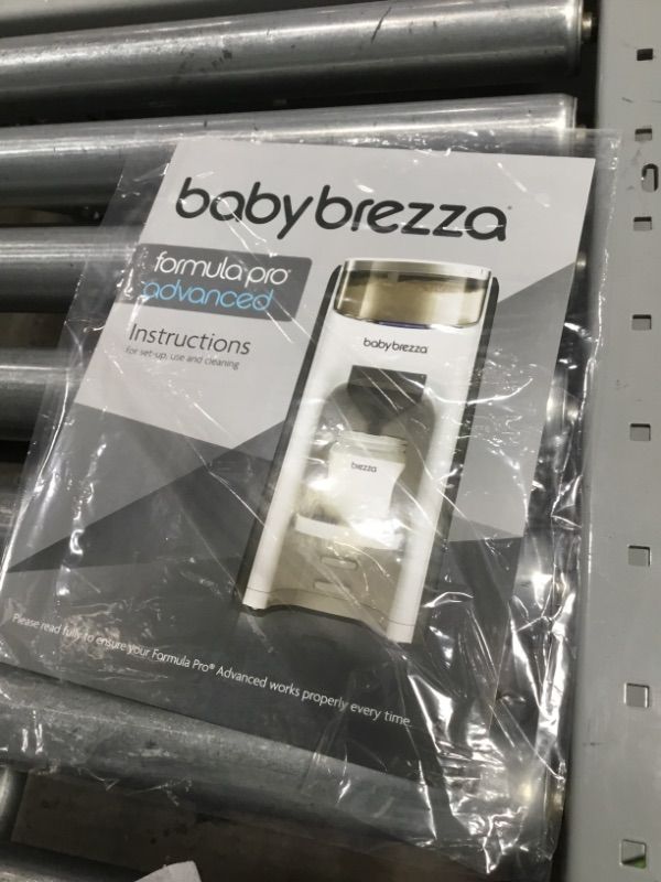 Photo 4 of  Baby Brezza Formula Pro Advanced Formula Dispenser Machine 