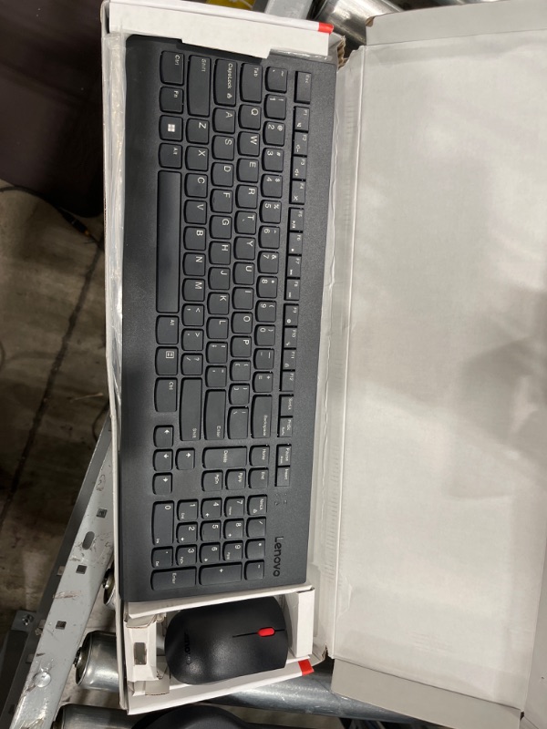 Photo 2 of **missing connecting key **
Lenovo 510 Wireless Combo Keyboard & Mouse - Black
