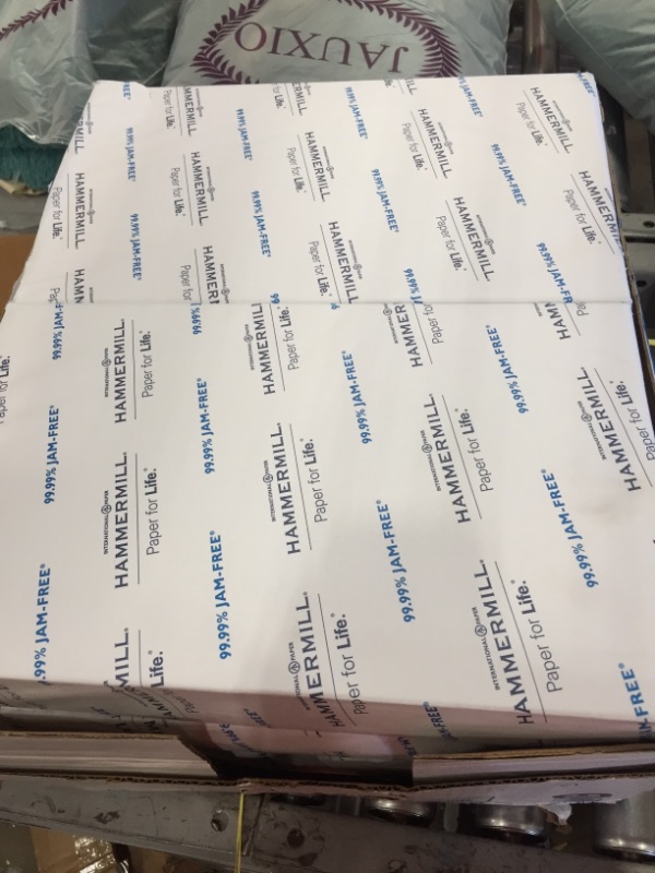 Photo 2 of Hammermill Printer Paper, 20 lb Copy Paper, 8.5 x 14 - 10 Ream (5,000 Sheets) - 92 Bright, Made in the USA, 105015C
