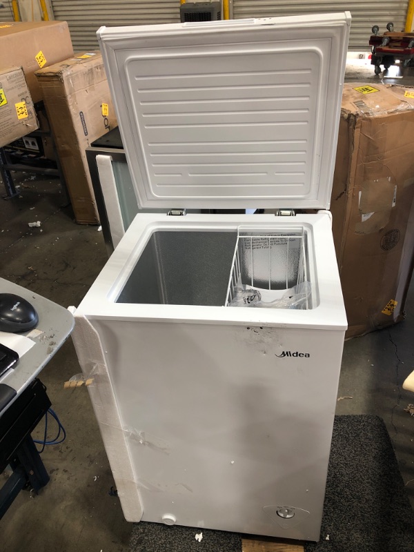 Photo 2 of 5 cu. ft. Manual Defrost Chest Freezer in White
