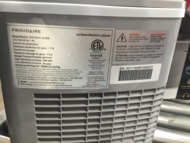 Photo 4 of **PARTS ONLY**

Frigidaire EFIC206-TG-SILVER Compact Ice Maker 26 Lb per Day Silver
