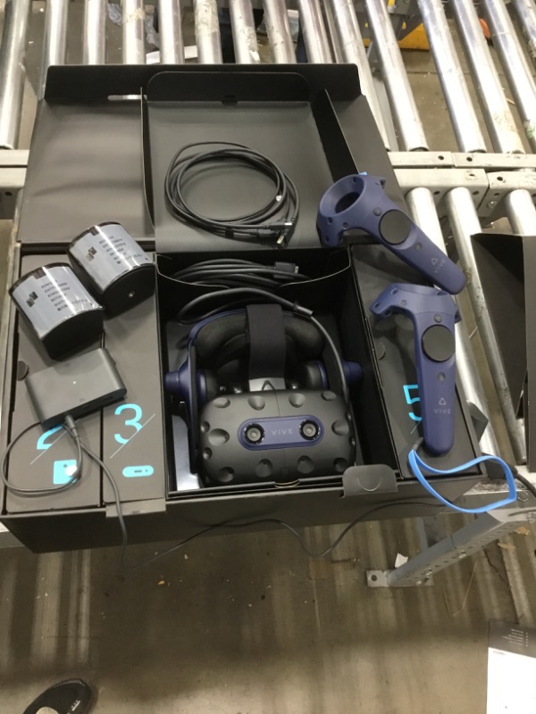 Photo 2 of HTC VIVE Pro 2 - Full Kit ***LIKE NEW***
