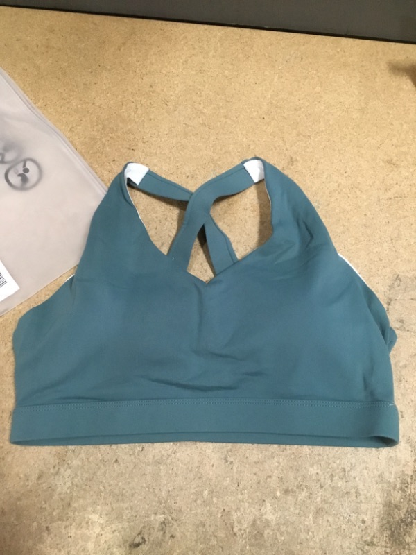 Photo 2 of MYSIGHT Strappy Sports Bra for Women,Padded Sports Yoga Bra with Removable Cups Crisscross Back Medium Support
SIZE M