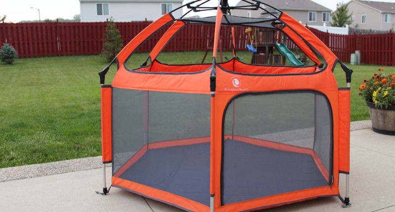 Photo 1 of   POP N' GO™ PLAYPEN