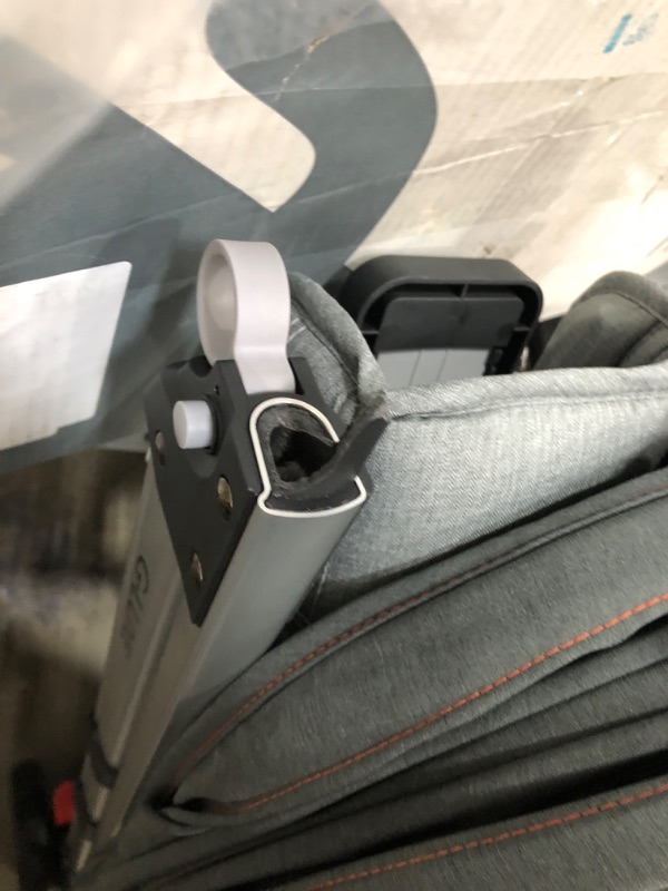 Photo 3 of 2018 UPPAbaby G-Luxe Stroller - Jordan (Charcoal/Silver)