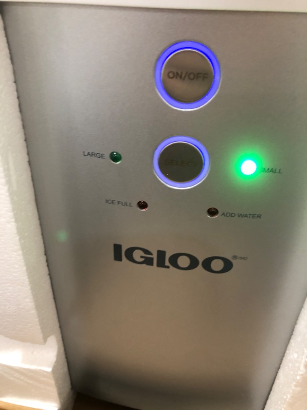 Photo 2 of TESTED POWERS ON*
Igloo Premium Countertop Ice Maker Machine, Portable Ice Maker, Produces 33 lbs. in 24 hrs. with Ice Cubes Ready in 6-8 Minutes, Comes with Ice Scoop and Basket
