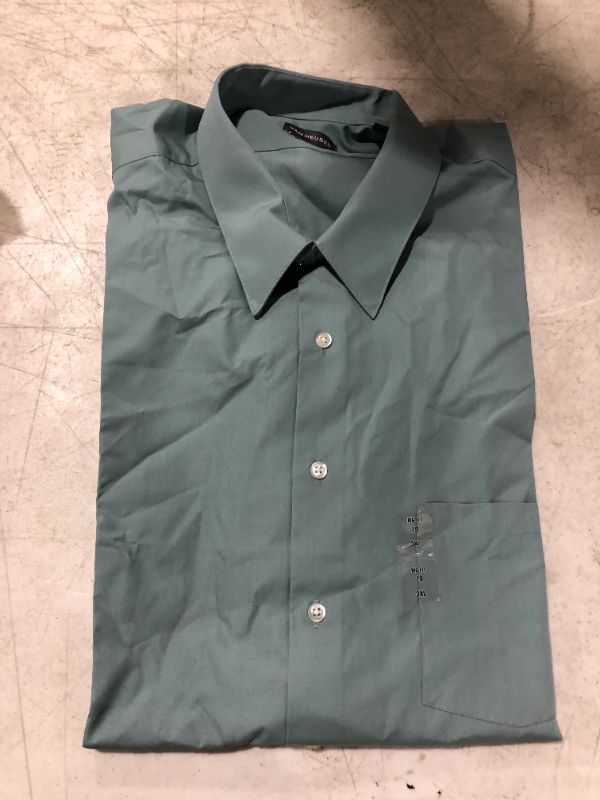 Photo 1 of Van Heusen Men's BIG FIT Short Sleeve Dress Shirts Poplin Solid (Big and Tall)
size 3XL