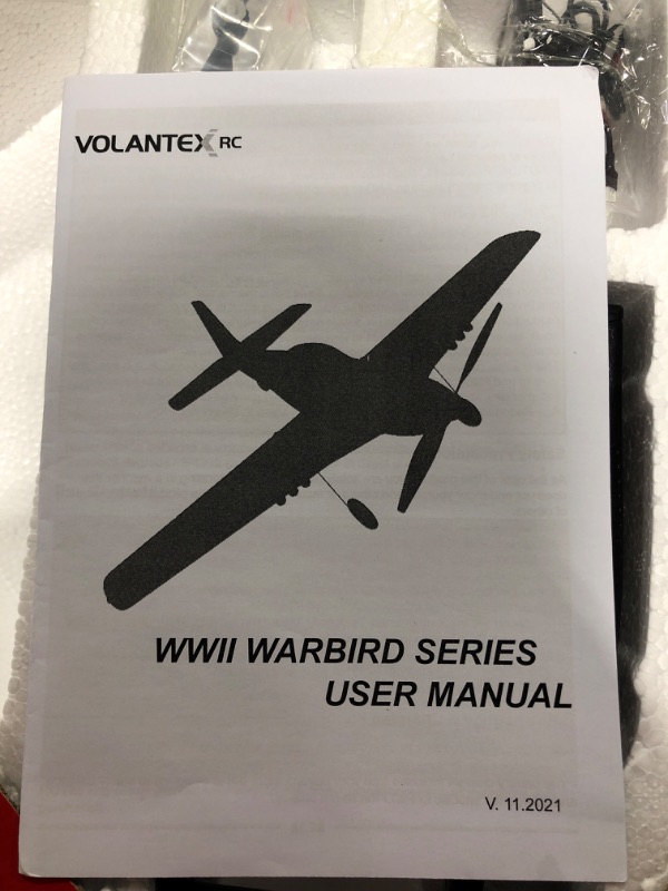 Photo 3 of F4U RC Airplane 4CH Remote Controlled Warplane Ready to Fly Plane with Xpilot Stabilization System One Key Aerobatic and One-Key U-Turn Function 2 Batteries for Beginners Trainer Gift
