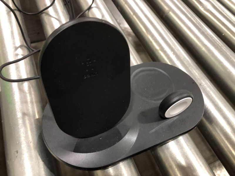 Photo 2 of BELKIN 3-IN-1 WIRELESS CHARGING PAD WITH APPLE WATCH DOCK