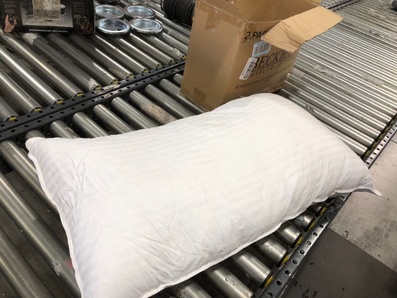 Photo 1 of Beckham Hotel Collection Pillows for Sleeping - Set of 2 Cooling Luxury Bed Pillow for Back, Stomach or Side Sleepers

