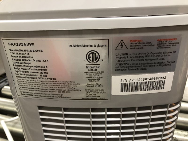 Photo 5 of FRIGIDAIRE EFIC189-Silver Compact Ice Maker, 26 lb per Day, Silver