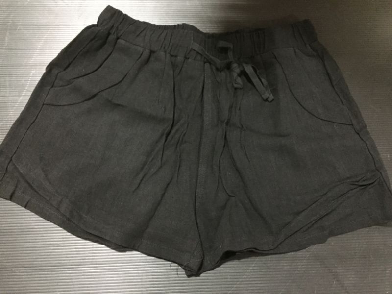 Photo 1 of WOMEN'S LIGHTWEIGHT SHORTS LARGE