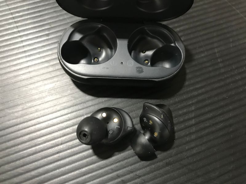 Photo 1 of SAMSUNG Galaxy Buds SM-R170 True Wireless Bluetooth Earbuds (Black)
