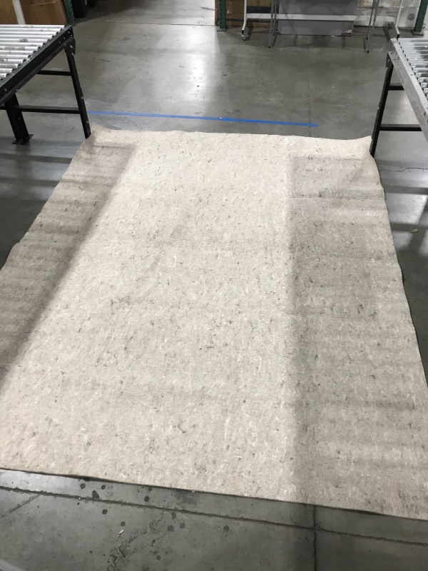 Photo 1 of 8ft x 10ft Area Rug - White Patterned 