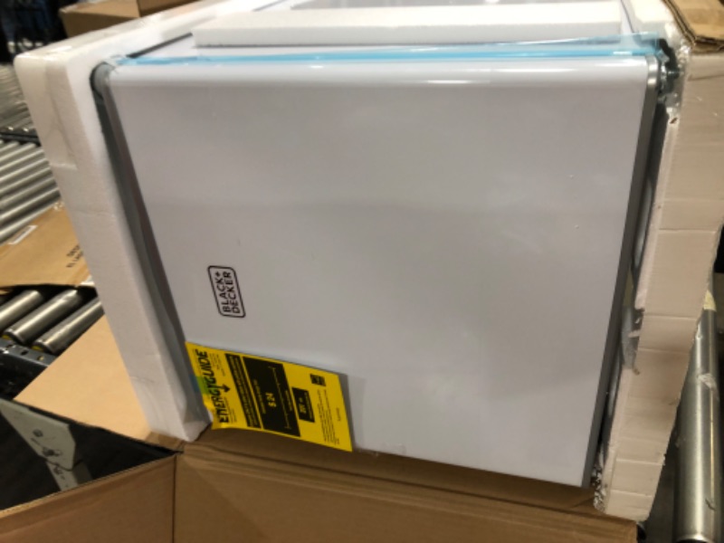Photo 1 of BLACK+DECKER 1.7 cu. ft. Mini Fridge in White