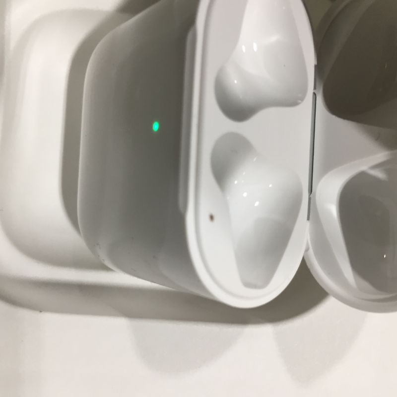 Photo 5 of Apple Wireless Charging Case for AirPods