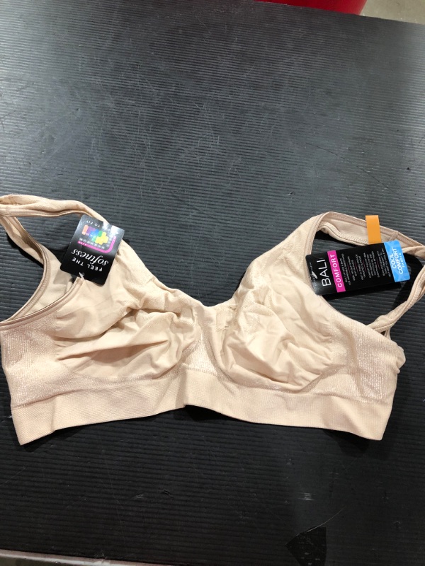 Photo 2 of Bali Comfort Revolution Wireless Bra, Full-Coverage Wireless Bra, Moisture-Wicking Wirefree Bra, Core Colors

