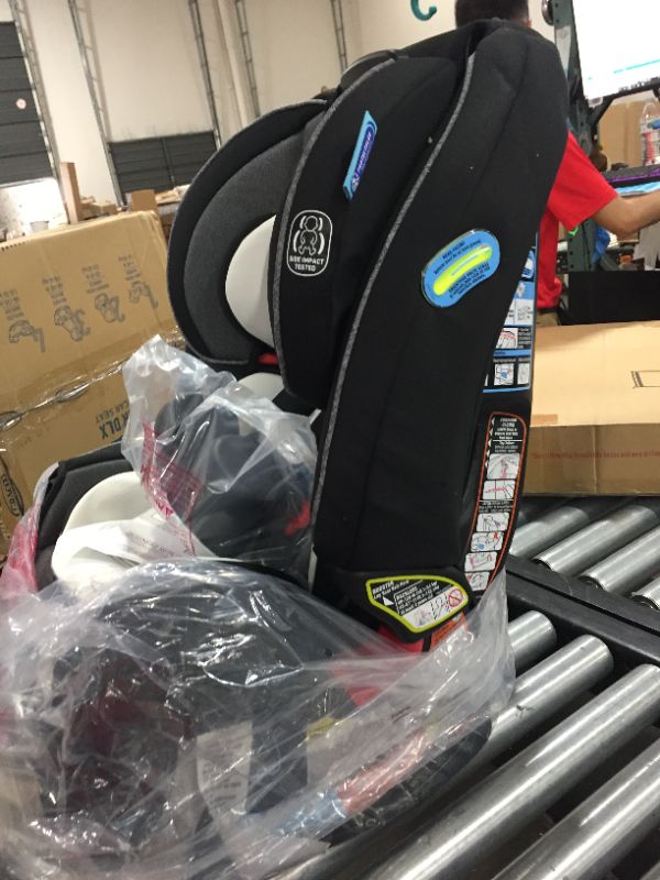 Photo 3 of Graco Fairmont 4ever DLX 4-in-1 Car Seat