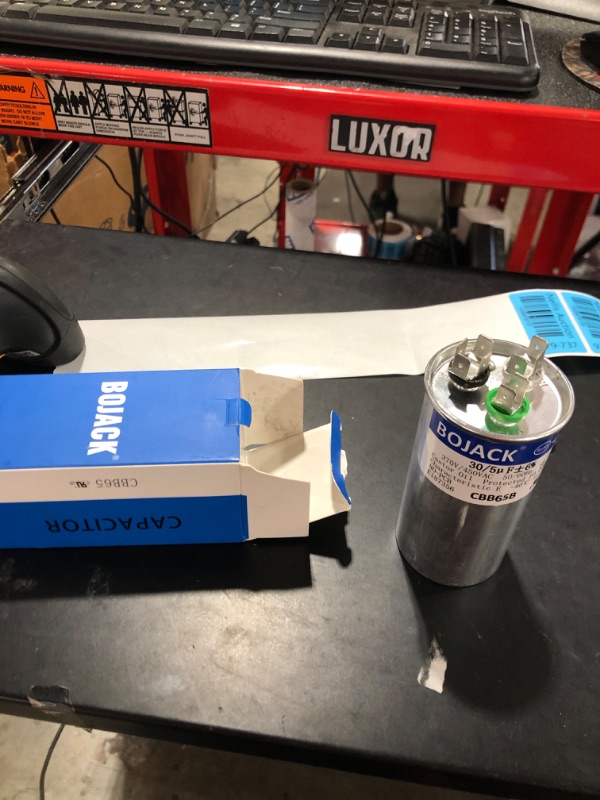 Photo 1 of BOJACK 30+5uF 30/5MFD ±6% 370V/440V CBB65 Dual Run Circular Start Capacitor for AC Motor Run or Fan Start or Condenser Straight

