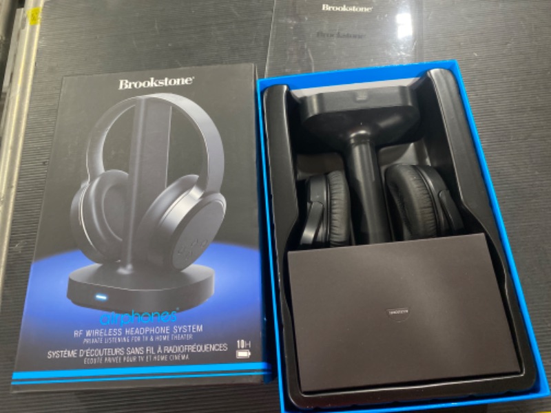 Photo 2 of 
Brookstone AirPhones Wireless RF Over Ear Headphones with Wireless Transmitting Audio/Charging Dock, 10 Hrs Playtime, Deep Bass 40mm Driver
