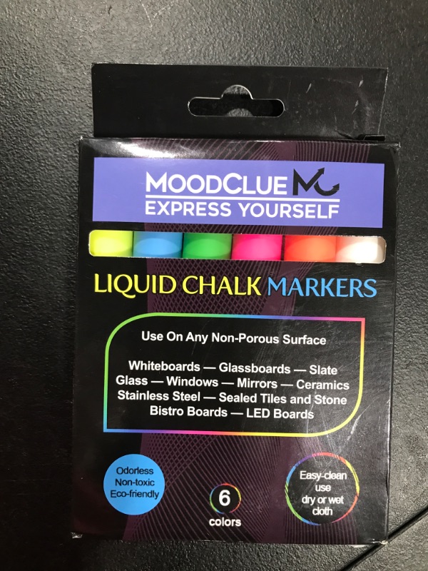 Photo 2 of A Pack of 6 Liquid Chalk Markers