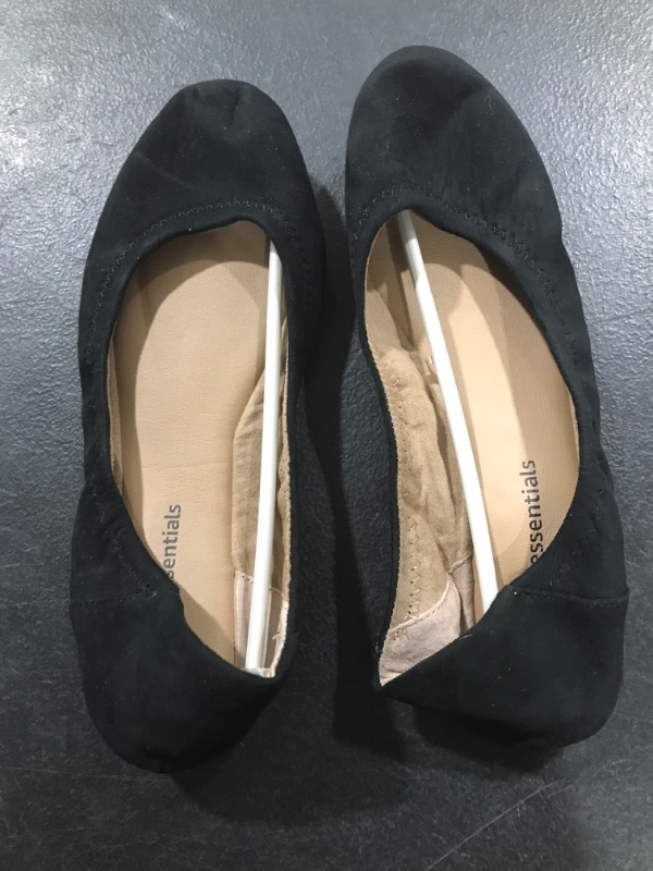 Photo 2 of Amazon Essentials Women's Belice Ballet Flat Black, Faux Leather 9.5