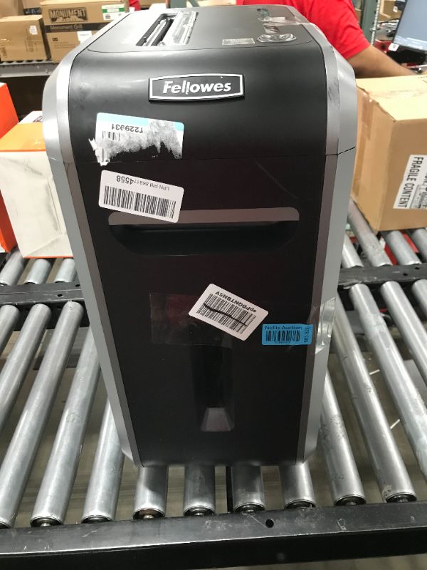 Photo 2 of Fellowes Powershred 99Ci 18-Sheet Capacity