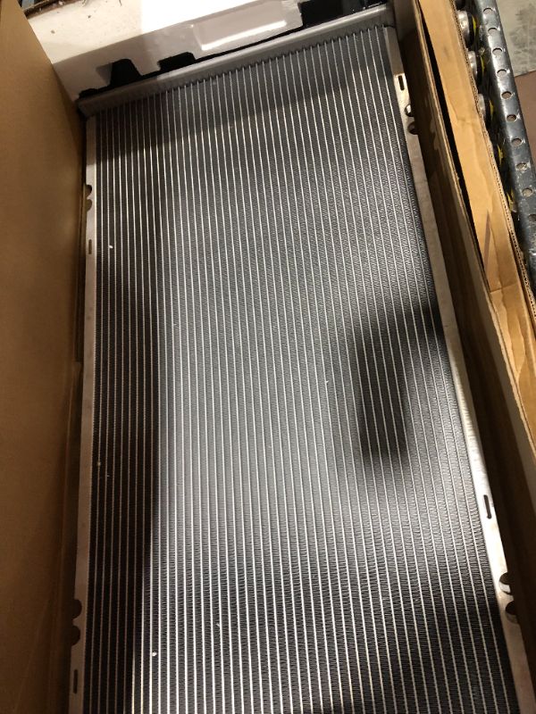 Photo 3 of 2423 34? Radiator for Chevrolet GMC Silverado Sierra Tahoe w/Oil Cooler 4.8 5.3
