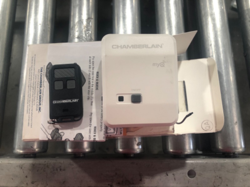 Photo 1 of Chamberlain PILCEV-P1 Remote Lamp, Control Home Lighting with MyQ Technology
