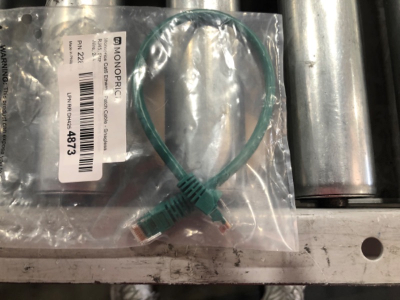 Photo 2 of Monoprice 2289 1 ft. Cat6 24AWG UTP Ethernet Network Patch Cable Green