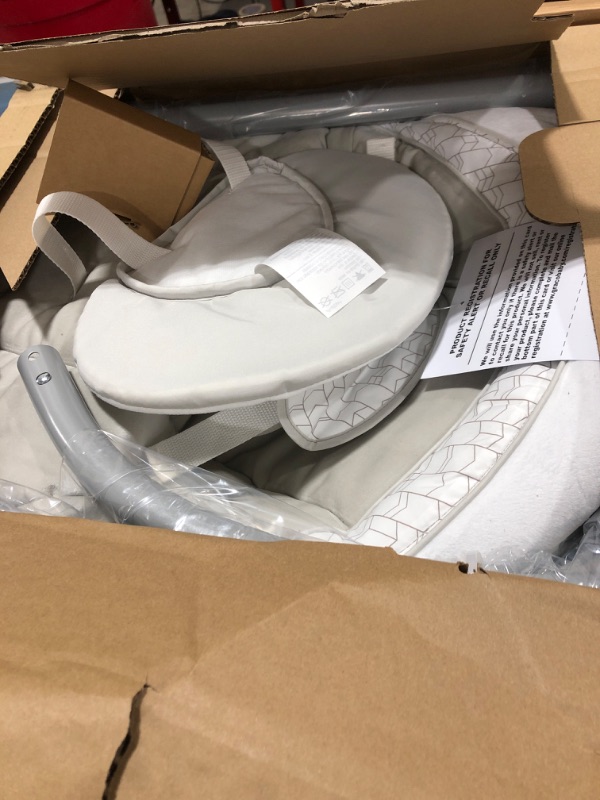 Photo 2 of Graco DuetConnect LX Swing and Bouncer, Redmond