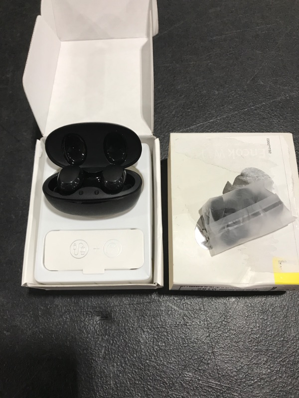 Photo 2 of Baseus Wireless Earbuds Bluetooth Earphones W11 with Wireless Charging Case/IPX8 Waterproof/10mm Dynamic Driver/APP Anti-Lost Function for iPhone 12/13/pro, Android - Black
