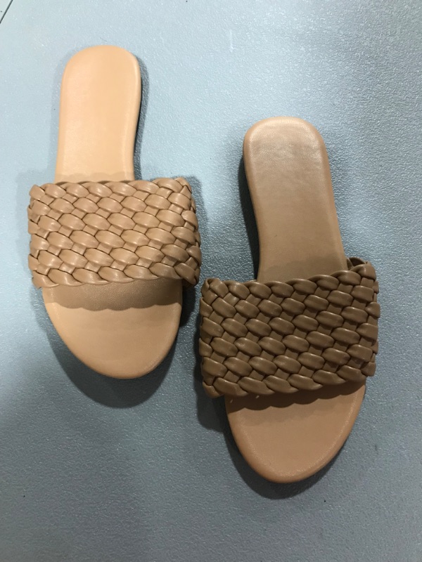 Photo 1 of  Size 38 mtzyoa sandals braided Color nude