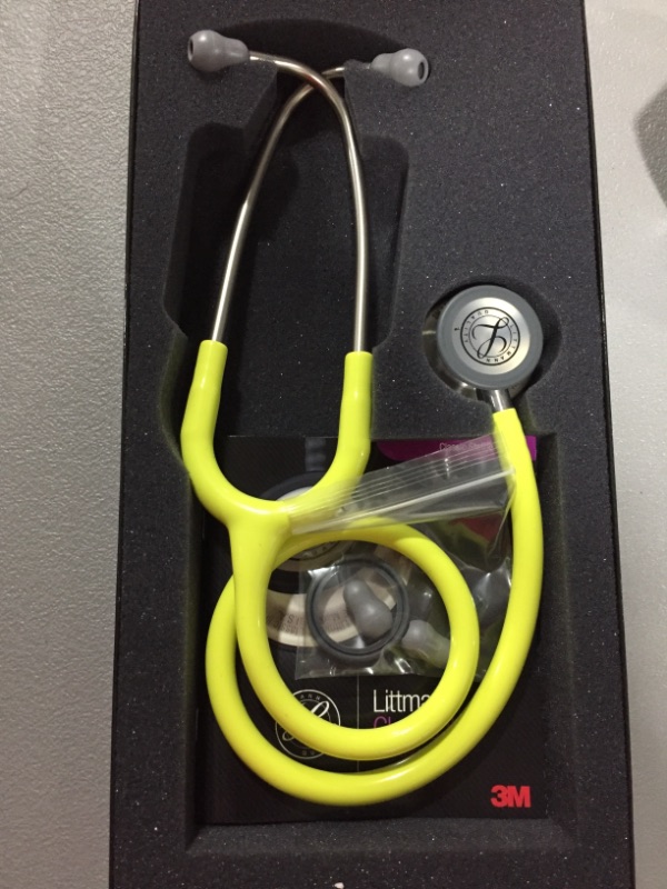 Photo 2 of 3M Littmann Classic III Monitoring Stethoscope, Lemon Lime Tube, 27 inch, 5620