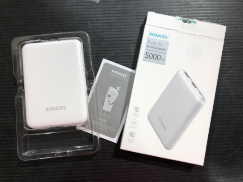 Photo 2 of Romoss Pure 05 Powerbank 5000 MAh Li-Ion Wei
