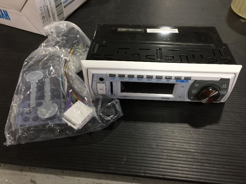 Photo 2 of  Single-din In-dash digitl Marine Stereo Receiver With (white)
