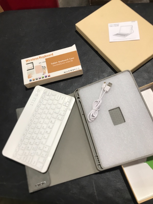 Photo 2 of iPad 8th Generation Keyboard Case(2020)/7th Gen (2019) 10.2 Inch