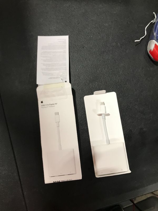 Photo 2 of Apple USB-C Digital AV Multiport Adapter