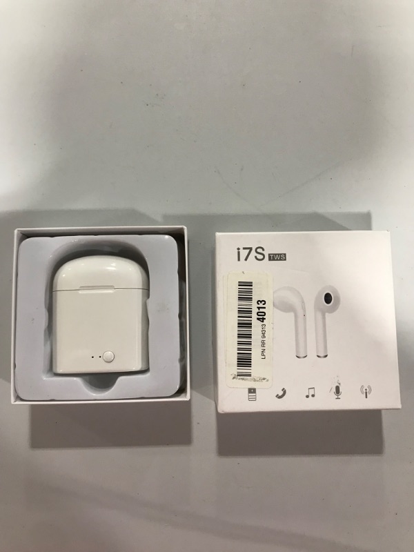 Photo 1 of i7S TWS 5.0 Wireless Bluetooth Headphones Stereo Bass in-Ear Magnetic Earbuds Sports Earphones
