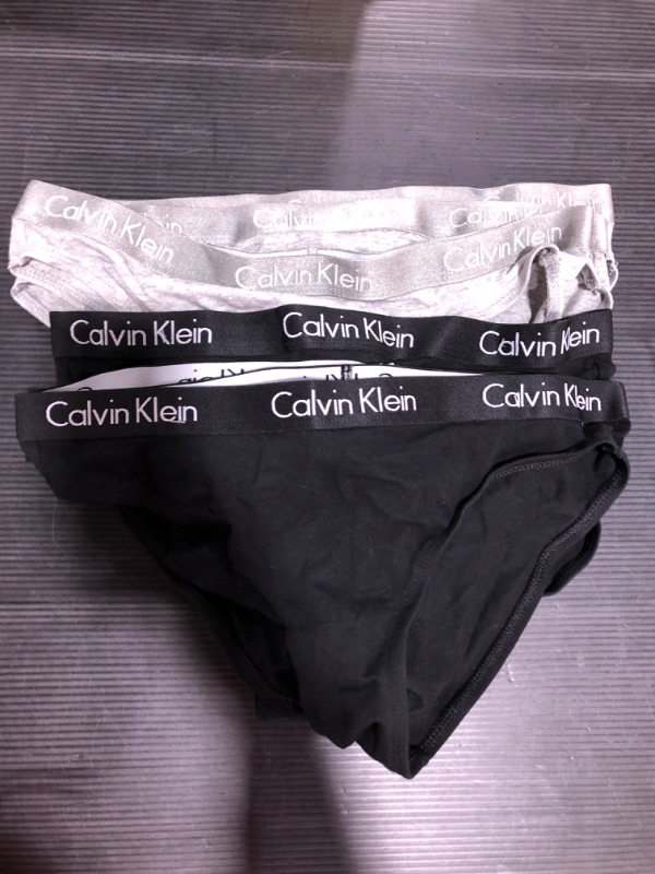Photo 2 of [Size M] Calvin Klein Women's Motive Cotton Multipack Bikini Panty [6 Pack]