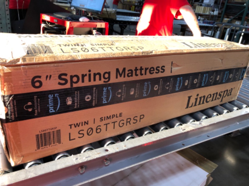 Photo 3 of [Twin] LINENSPA 6 Inch Innerspring Mattress 