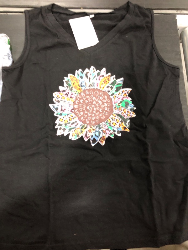 Photo 1 of [Size L] Black Tee with Sunflower Graphic