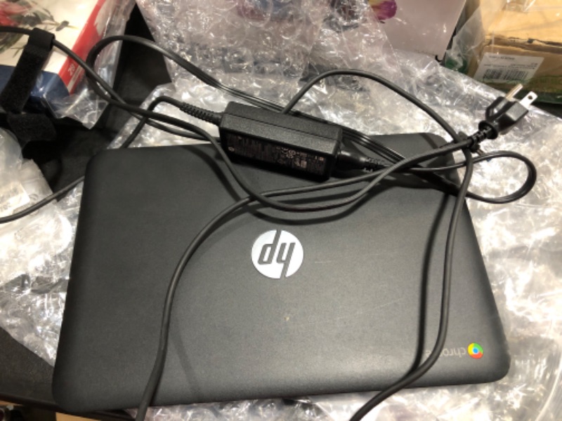 Photo 3 of HP ChromeBook 11 G4 EE: 11.6-inch (1366x768) Intel Celeron N2840 2.16GHz 16GB eMMC SSD 4GB RAM Chrome OS - Black (Renewed) **USER IS LOGGED IN** 