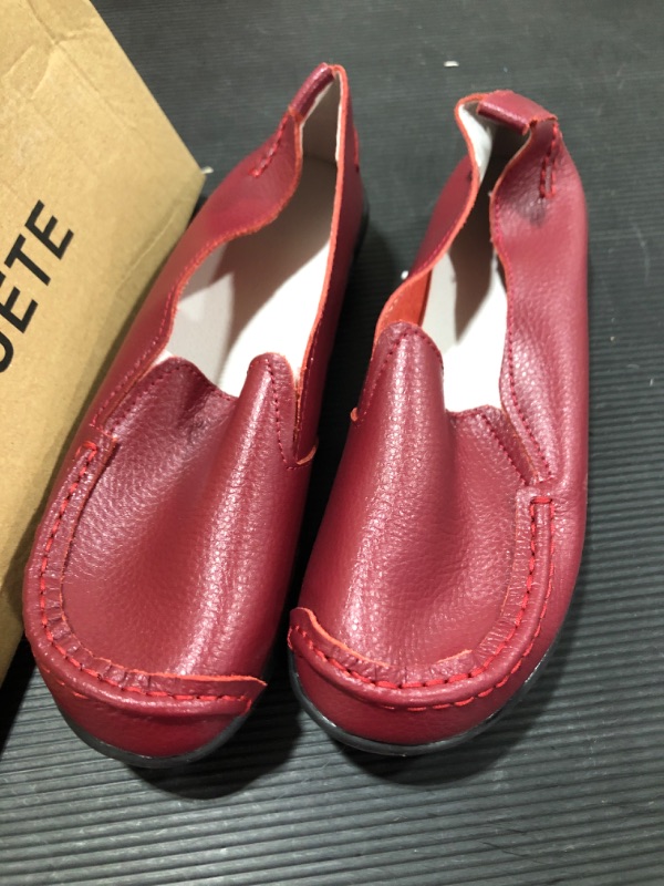 Photo 2 of ANYUETE Women's Leather Loafers Comfortable Flat Shoes size 40